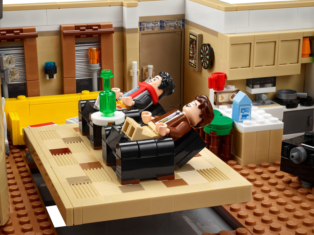 2048PCS 66333 Monica's apartment life